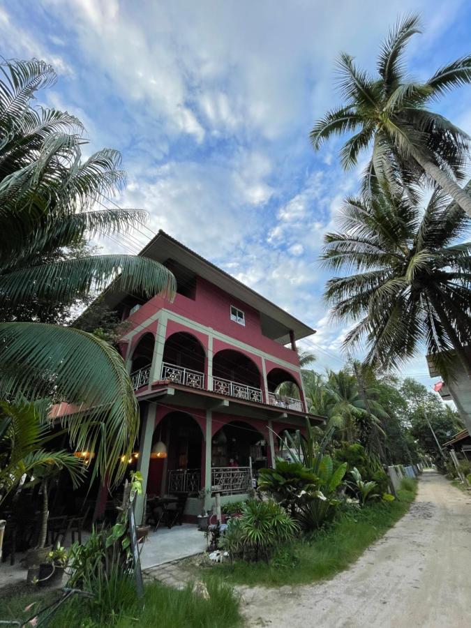 Mythai Guesthouse Chaloklum Exterior foto