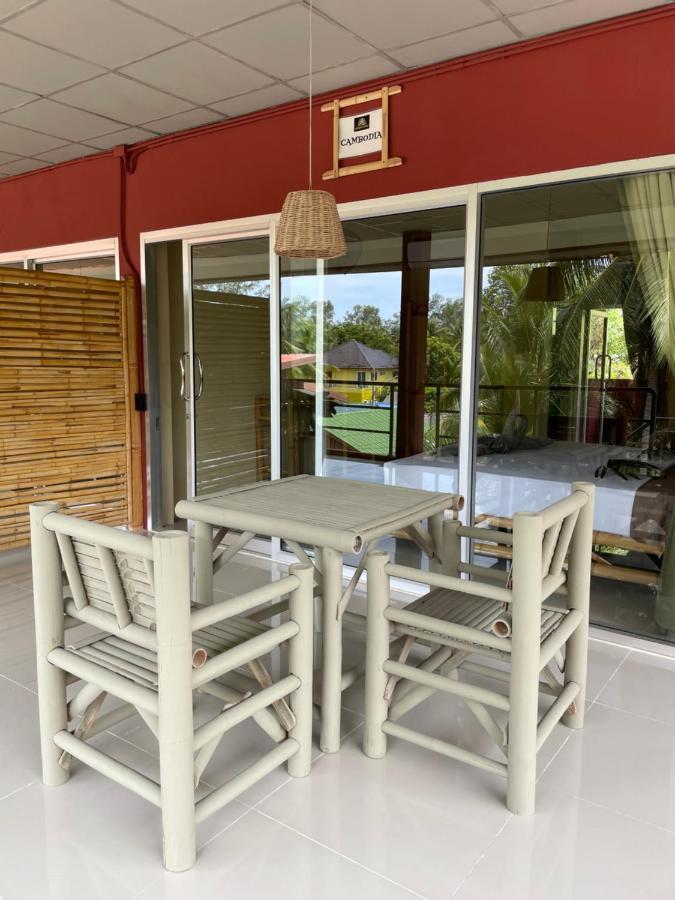 Mythai Guesthouse Chaloklum Exterior foto