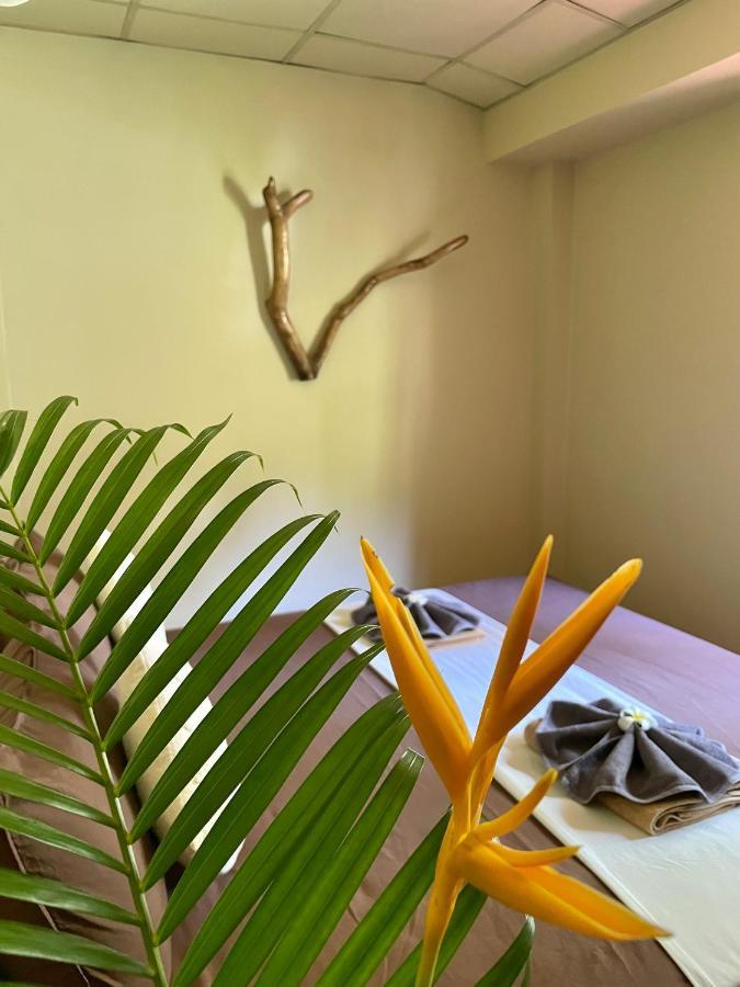 Mythai Guesthouse Chaloklum Exterior foto